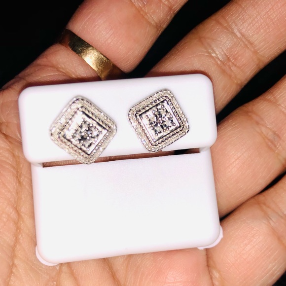 REAL DIAMOND White gold tone square earring NOT CZ - Picture 1 of 9